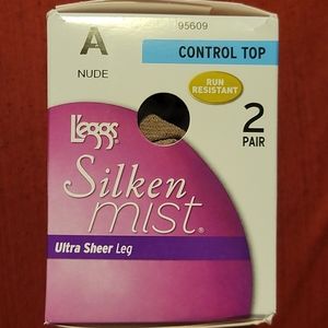 Leggs Silken Mist Sheer hosiery